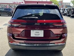 悪天候時・視界不良時に自車の位置を後続車に知らせるバックフォグライトも付いております！