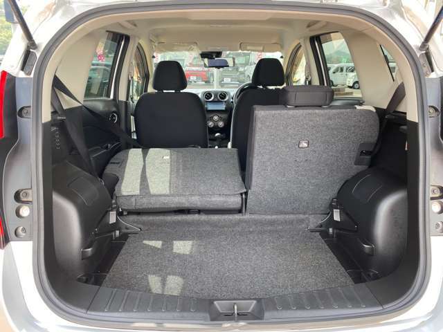 新しく入庫致しました！全国納車可能です。お車の詳細が知りたい場合はこちらまで！ビナンオート店　通話料無料0078-6002-338177（担当　佐々木まで）