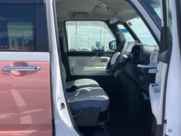 「この車の写真をもっと見たい」「状態が気になる」「この装備はついている？」どんな小さな疑問でもお気軽にお問い合わせください！