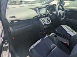 当社では社長自ら会場に出向き品質のいいお車の仕入れを行なっています。