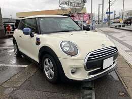 店頭にて展示中ですので、是非、ご来店・お問い合わせ下さい。お待ちしております。