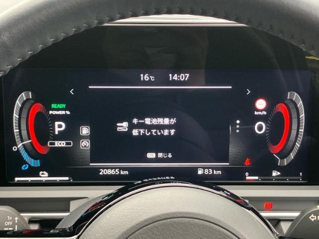 WECARSの展示場では実際に見て、触ってお車をお選びいただけます！知識の豊富な営業スタッフが様々なカーライフをご提案いたします！