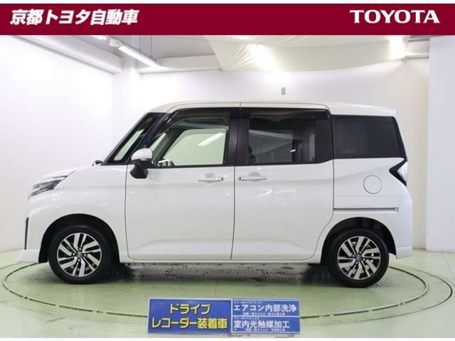 衝突回避支援ブレーキ、車線逸脱警報、誤発進抑制制御、先行車発進お知らせ、オートハイビームに加え、標識認識機能(進入禁止)、コーナーセンサーも備えた「スマアシ」搭載で安心安全をサポートしています。