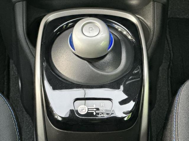 国産車から輸入車まで多様なお客様のニーズのお応えできるように、全国規模で豊富な在庫展開！車のことならWECARSへ！