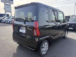 中古車の恐いところはまさに中古であること。見た目はきれいだけど実は訳有りなんてことは珍しくありません。その点当店のお車はプロの鑑定士による検査を受けた正真正銘の安心車両です。