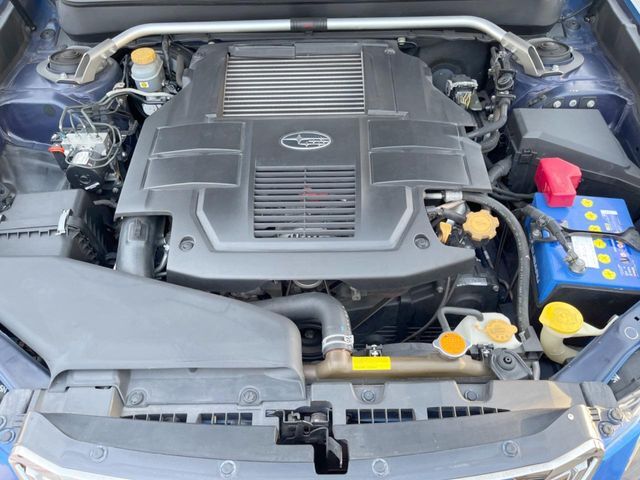親切・丁寧な専門メカニックスタッフが応対！・車検・点検整備・事故等の修理などアフターサービスも安心。お車のカスタマイズもネクステージのサービススタッフまでご相談ください！