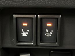 【シートヒーター】寒い日に重宝するシートヒーター！エアコンより早く温まってくれるので寒がりの人も安心ですね♪エアコンの温風は乾燥するから苦手、という方にもをおすすめです。