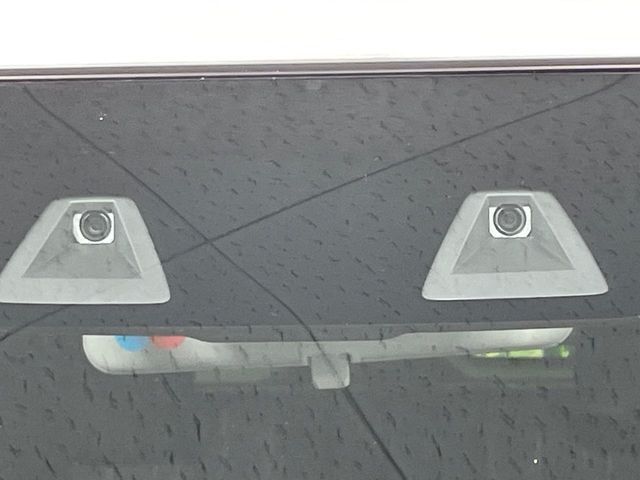 【スズキ　セーフティサポート】走行中に前方の車両等を認識し、衝突しそうな時は警報とブレーキで衝突回避と被害軽減をアシスト。より安全にドライブをお楽しみいただけます。