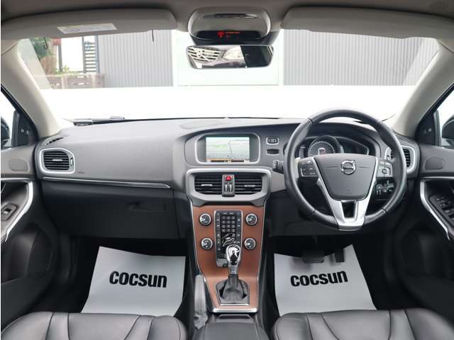 【エンジン・ミッション・ブレーキ機構を2年間無料で保証】コクスンの販売するボルボ中古車は全車に無料で2年間の保証（基本保証）が付帯されます。