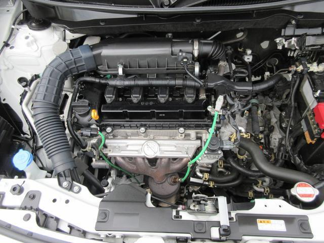 エンジンルーム！このようになっております！整備に関しても工場完備なので購入後も全面的にバックアップしておりますので安心ですよ！気になることがあればお気軽にお申し付けくださいね！