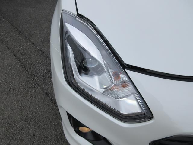 ライトデザイン☆お車の顔つきには欠かせない部分ですよね☆やっぱりこだわりたいですよね☆