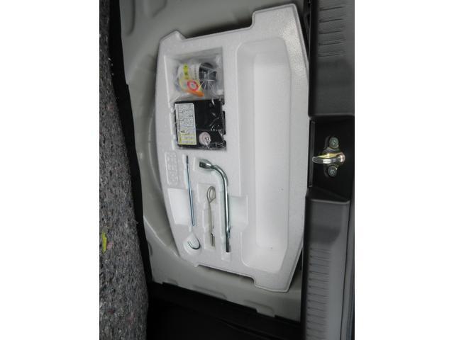 シートアレンジもこの通り！今のお車はあなた様のスタイルに順応できるよう作られていますよ！あなたのスタイルにピッタリのポジションを見つけてください！