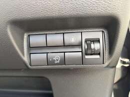 修復歴無し・4WD・純正ナビ・フルセグ・Bluetooth・全方位カメラ・バックカメラ・エマージェンシーブレーキ・車線逸脱警報・ソナー・アイドリングストップ・オートライト・オートハイビーム・保証書