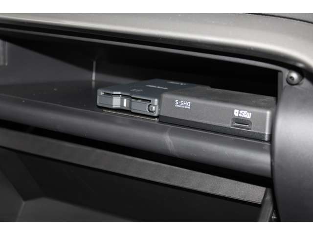 ETC専用料金所も徐々に増えています。今や必須の装備です