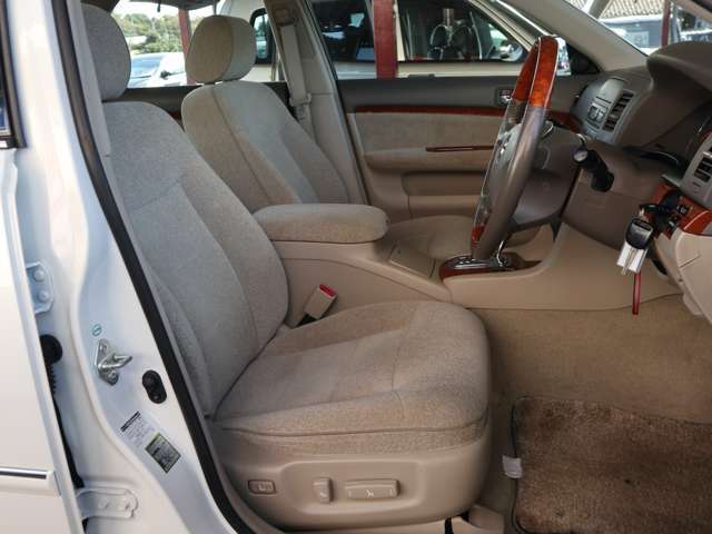 ▲ご予約のお客様優先でのご案内となります☆ご来店前日までにご予約のご連絡をお願いいたします♪車両保管場所が複数ある為、ご予約がない場合お車のご用意にお時間頂戴する場合がございます