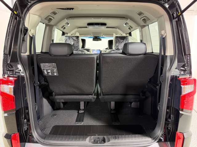 荷台スペース【内装エクステリア】店舗にて現車の確認も頂けますので、お電話で在庫のご確認の上是非ご来店くださいませ！！！【跳ね上げ式/埋め込み式】でスペース確保ができますね！！