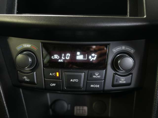 各種ローン取り扱いしております。全車、最長120回までローンOK。専門のアドバイザーもおりますのでお客様のライフプランに合わせたローンのご紹介も可能です。楽しく素敵なカーライフをご提案いたします。