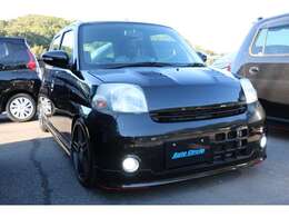 装備面では、全長式車高調・センター出しマフラー・レーシングダイナミクス16アルミ・ヘッドライト、フォグランプ、テールLED仕様・FRPダクトボンネット・ナルディステアリング・ETCの充実装備です！