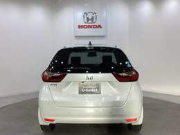 Honda認定中古車 U-Selectは3つの安心をお約束します。　1　Hondaのプロが整備した安心。 2　第三者機関がチェックした安心。　3　購入後もHondaが保証する安心。