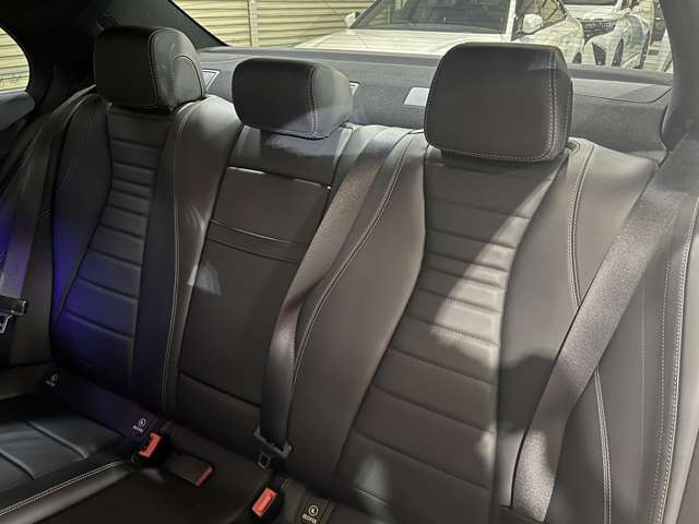 上質でお買い求めやすい輸入中古車をご案内しております。お客様のお好みに合った弊社在庫よりお選びくださいませ。