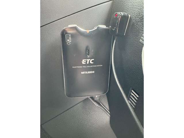 【ETC】高速道路の料金所をストレスなく通過！　話題のスポットやサービスエリアに多い「スマートIC」利用時は必須のアイテムです。セットアップを実施後、ご納車当日からすぐにご利用いただけます！
