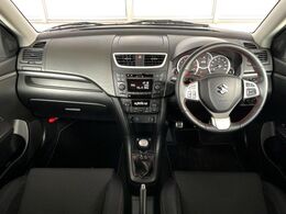 グループ総在庫数約30，000台！！全国の系列店からメーカー・車種問わずご紹介出来るので、あなたにピッタリのお車が見つかるはずです♪まずはお問い合わせ下さい☆