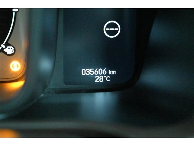 走行距離：35，606km（撮影時）　　ご来店時や納車時には展示の移動や整備などで、若干 距離が進んでいる場合がございます。