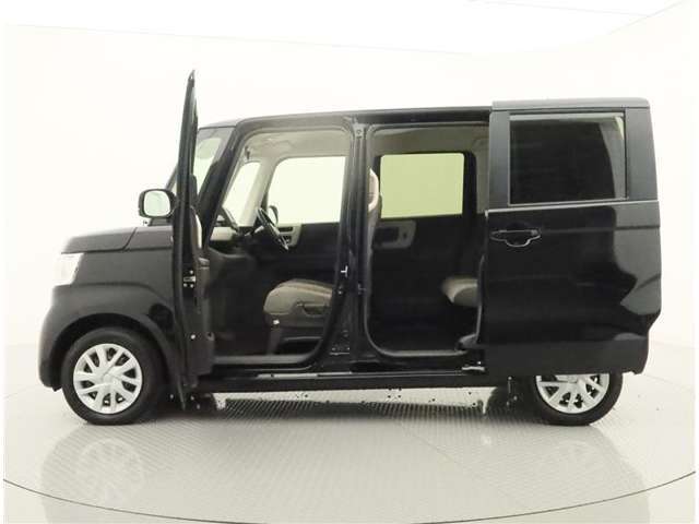 岐阜トヨペットの展示車は、不安が消える、安心が見える、3つの安心を備えています1まるごとクリーニング2トヨタ認定検査員による車両検査証明書付3メーカー年式問わず1年間の無料保証付