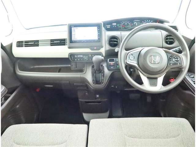こちらの車両は、末永い安心メンテナンスを提供させていただく為、ご来店頂きお車のご確認・点検（スマイルパスポート）にご加入いただける、岐阜県内販売・登録の方に限らせていただきます。