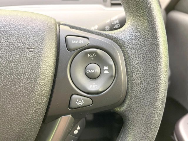 【アダプティブクルーズコントロール】高速道路での長距離走行が楽に！！自動で速度を保つクルーズコントロールが、衝突軽減システムと連携し、前方の車両を感知して車間を保つように速度調節してくれます！！