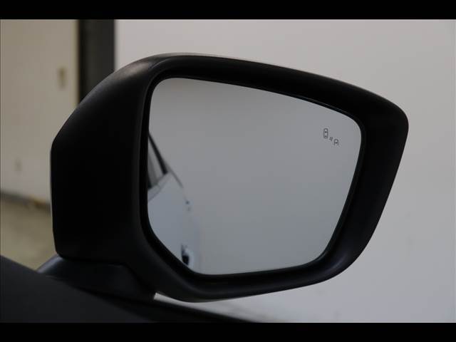 ◆弊社はクルマ年間約9000台を取引（グループ各社含む）！当店では専属のバイヤーが厳選した車輌のみ小売販売しております。また、展示車は全て第三者機関が査定済みです。