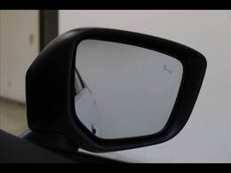 ◆弊社はクルマ年間約9000台を取引（グループ各社含む）！当店では専属のバイヤーが厳選した車輌のみ小売販売しております。また、展示車は全て第三者機関が査定済みです。