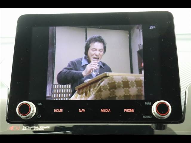 ◆［不安なジコ車（修復歴のある車）は売りません］城東店の商品車は全て修復歴無しです。安心しておクルマを選んでいただけます！