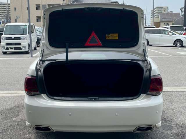 彦根インターからお車で3分とアクセス便利！近くには有名観光地の彦根城もありますので、観光と合わせてのご来店も良いですね♪活気溢れる自慢のスタッフがお客様のご来店をお待ちしております！