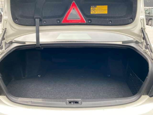 在庫車両に関してはお客様により良いものをご提供する為に品質に拘って仕入れを行っております。各お車の状態はそれぞれですのでご商談時に当店スタッフがご説明させて頂きますのでご安心くださいませ。