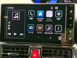 【ディスプレイオーディオ】お手持ちのスマートフォンとの連携で、ナビや音楽再生など各種アプリを使用可能。スマホに近い感覚でお使いいただけます♪