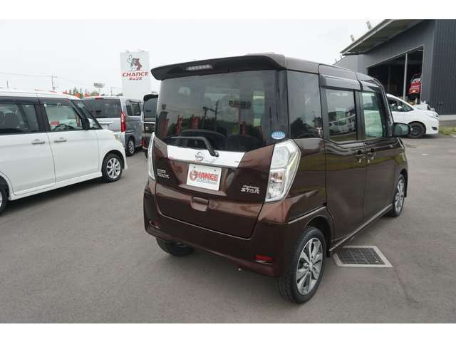 人気車種随時取り揃えております。是非お気軽にご来店ください。