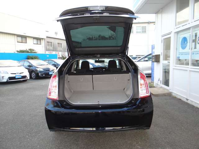 現在、展示していないお車も全国の提携オークションから仕入れ可能です！ルーミー、ラパン、フリード、BRZ、ロードスター、シャトル、フィット、アルファード、セレナ、タント、ジムニー、ノート、ヴォクシー、、