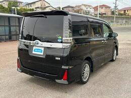 「この車の写真をもっと見たい」「状態が気になる」「この装備はついている？」どんな小さな疑問でもお気軽にお問い合わせください！