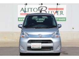 修復歴有りのお車となりますが、リアの軽度の修理となりますのでご安心ください。