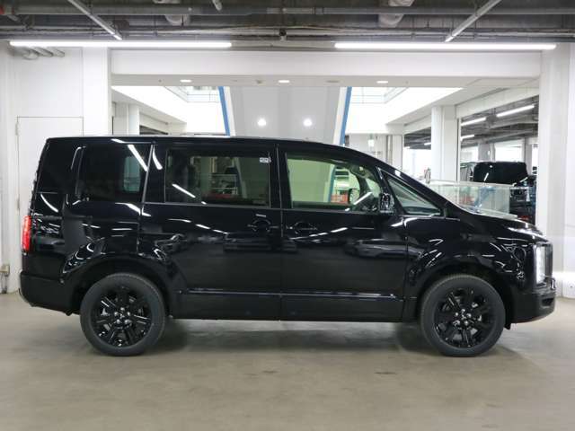 毎日新規物件入庫！3500台の高品質車をぜひとも、ご自身の目で直接ご覧になって、ご実感下さい、自身を持ってお勧めいたします。