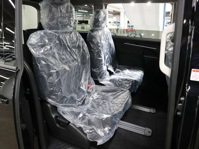 ご納車前のボディガラスコーティングも専門の業者が常駐しておりクオリティの高いコーティングを低価格にてご提供しております♪