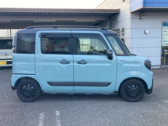 【原川鈑金塗装工場】西日本最大級の自社運営の鈑金塗装工場を完備しております。熟練の技術者が多数在籍し、一般修理や事故修理にも専門のスタッフがしっかり対応しますので安心です。