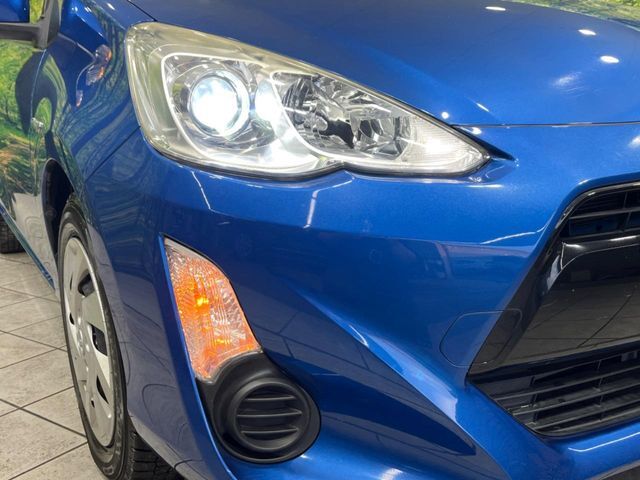 【LEDヘッドライト】悪天候や夜間走行時も良好な視界を確保し安心して運転できる高輝度LEDヘッドライトを装備！点灯速度が早く、消費電力も抑えられています。