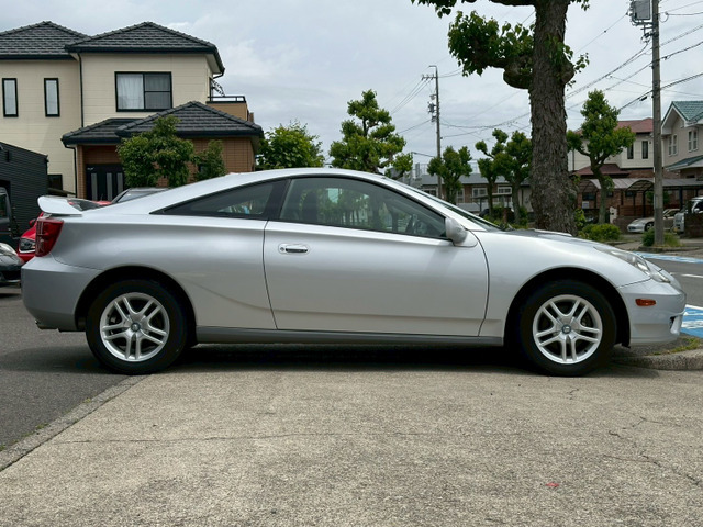 【レンタカー】 当社ではレンタカーの貸し出し・自動車の任意保険も行っておりますまた、レッカー牽引も可能ですので急なお引き取りも可能です