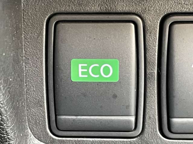 ◆【ECOモード】エンジンとCVTの作動を自動制御して、急加速を抑えることで燃費の向上をサポートします！