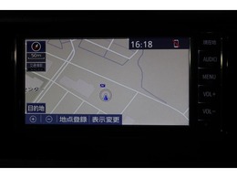 純正ナビを装備。初めての場所へのお出かけもナビがあると安心です。ハンズフリー通話に使えるBluetoothにも対応しています♪