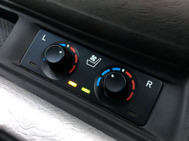 1列目シートエアコン完備です！