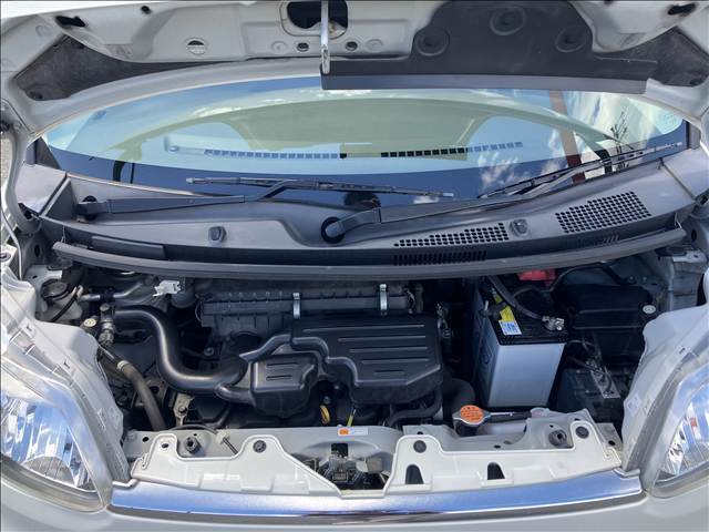 安全で安心してお客様にお車をご利用頂けるよう、整備士が細部までチェック致します.。