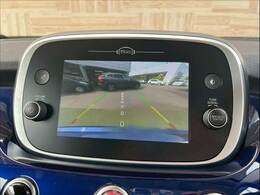 「フルカラーバックモニター」を装備で駐車が苦手な方でも安心です。